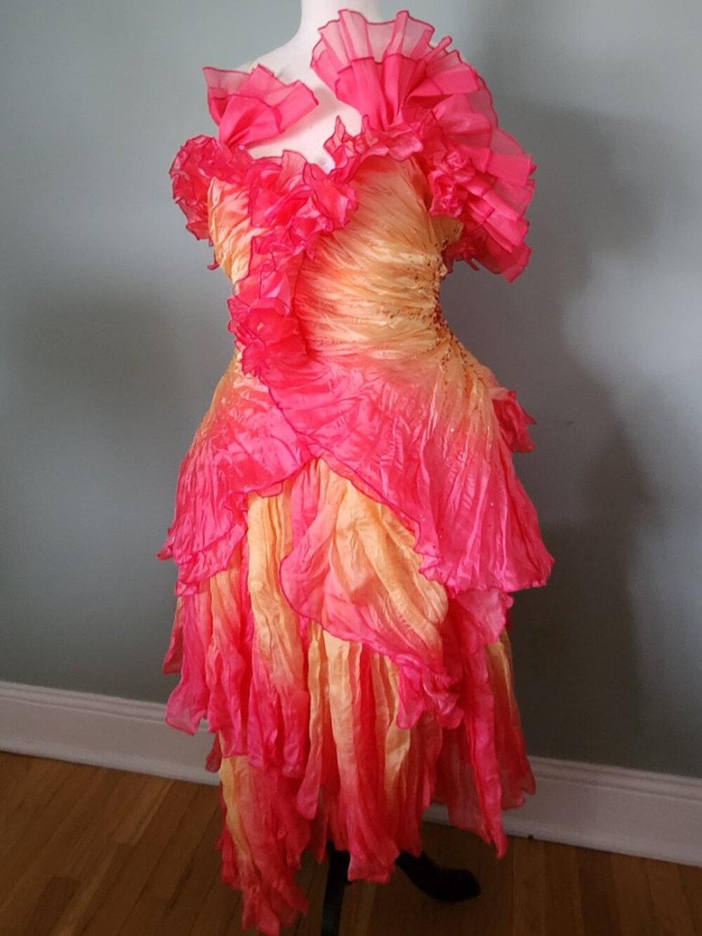 Glinda Gradient Dress from Oz Dust Ball - Picture 5 of 5